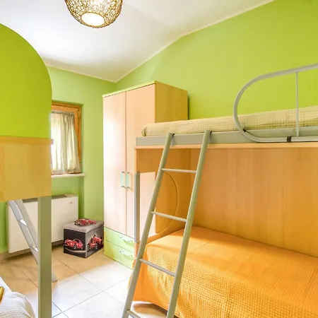 펜션 Pet Friendly In Calabro With Kitchen *